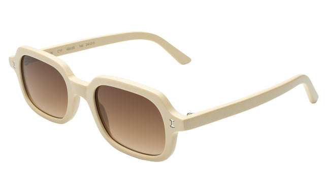 Berlin Sunglasses Side Profile in Cream / Brown Gradient