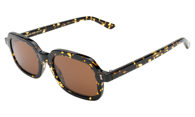 Berlin Sunglasses side view in Flame / Brown