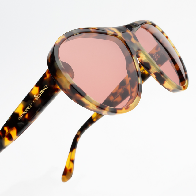 Close up of Cynthia Rowley x illesteva Sunglasses temples. Featured in Tortoise with Bordeaux See Through