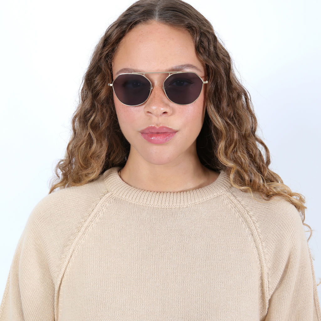 Nicosia 57 Sunglasses | illesteva display picture 1