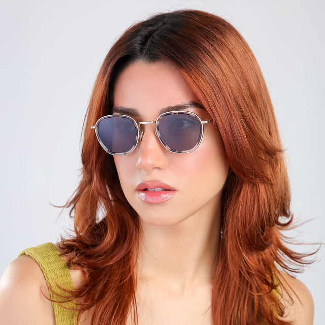 Woman with red hair in a chartreuse blouse Prince Tate Sunglasses side view in White Tortoise/Gold / Grey Flat