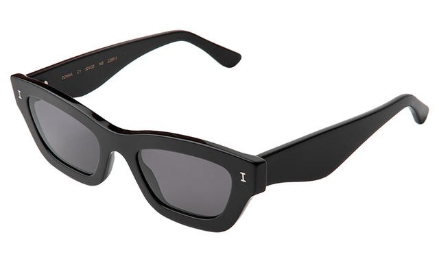 Donna Sunglasses Side Profile in Black / Grey