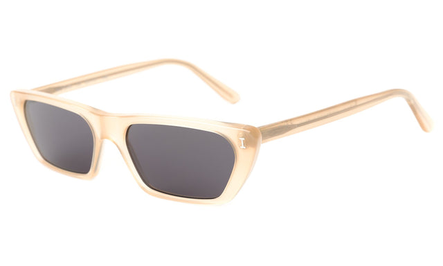 Hogan Sunglasses side view in Wheat