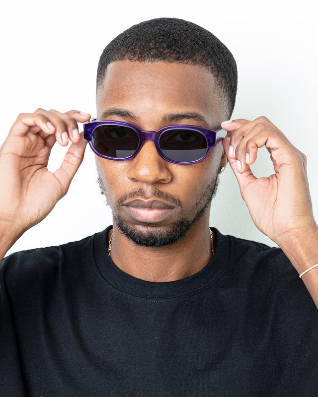 Bearded model with short brown hair wearing Montreal Sunglasses Violet with Grey Flat