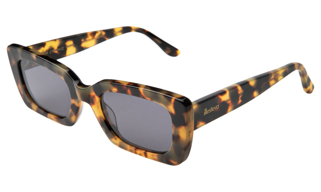 Wilson Sunglasses Side Profile in Tortoise / Grey Flat