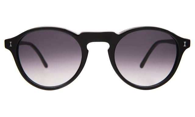 Capri Sunglasses front view in Black with Grey Gradient
