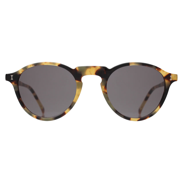 Capri Sunglasses Product Shot