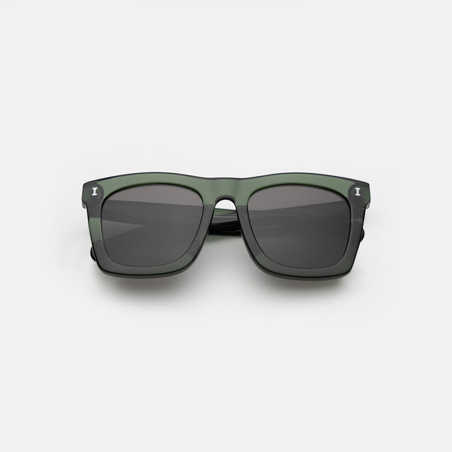 Charleston Sunglasses side view in Pine / Grey Flat
