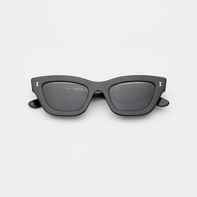 Donna Sunglasses side view in Black / Grey