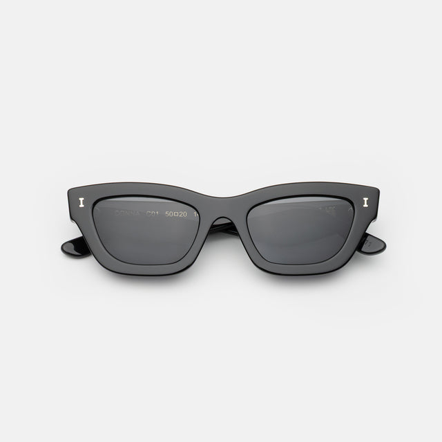 Donna Sunglasses side view in Black / Grey