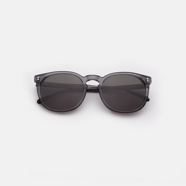 Eldridge 56 Sunglasses side view in Mercury / Grey Flat
