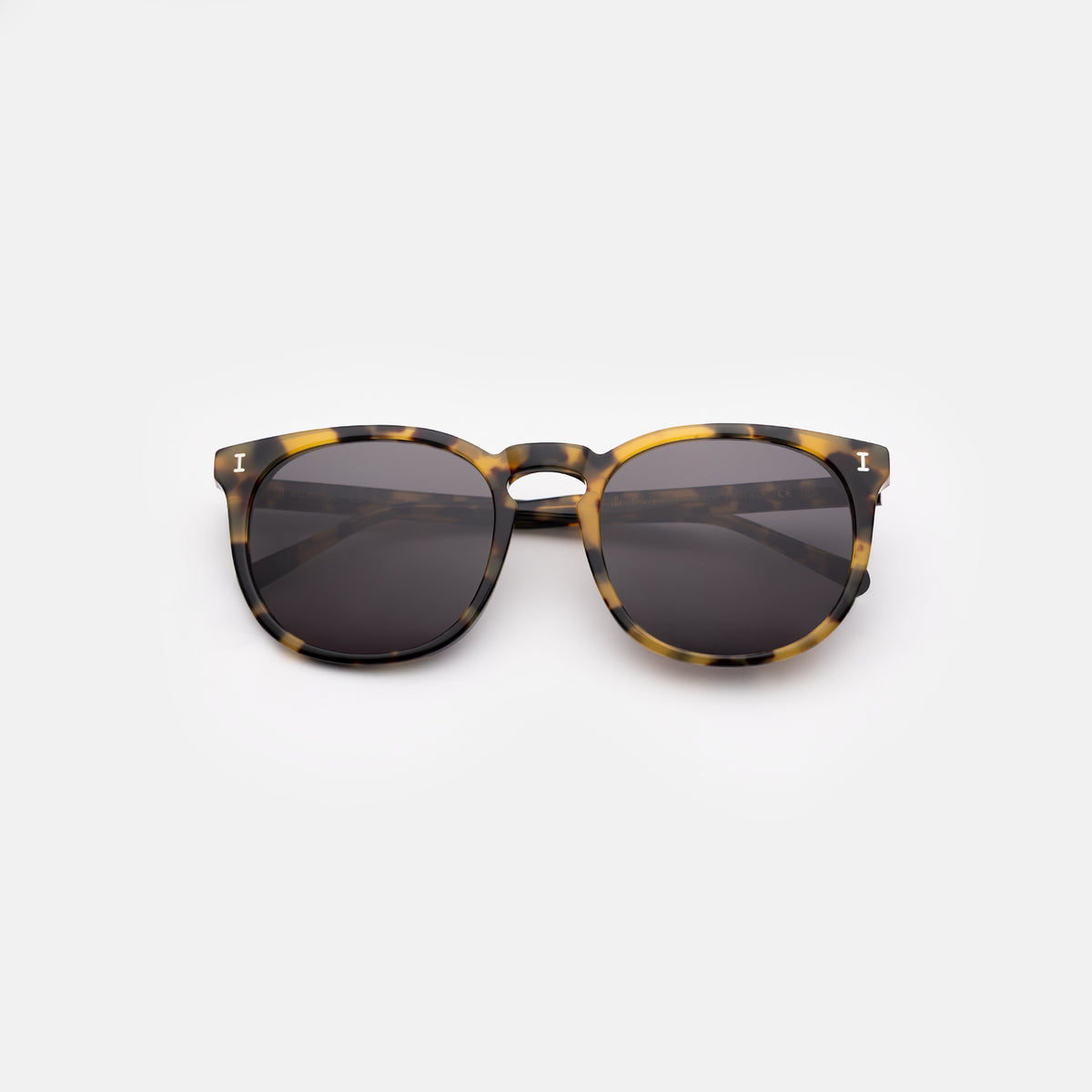 Eldridge 56 Sunglasses in Tortoise with Grey Flat lenses