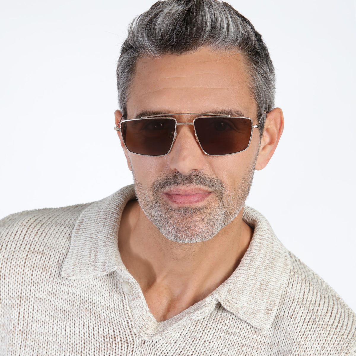 Man wearing Jane Sunglasses in Rose Gold with Brown lenses, Model with beard