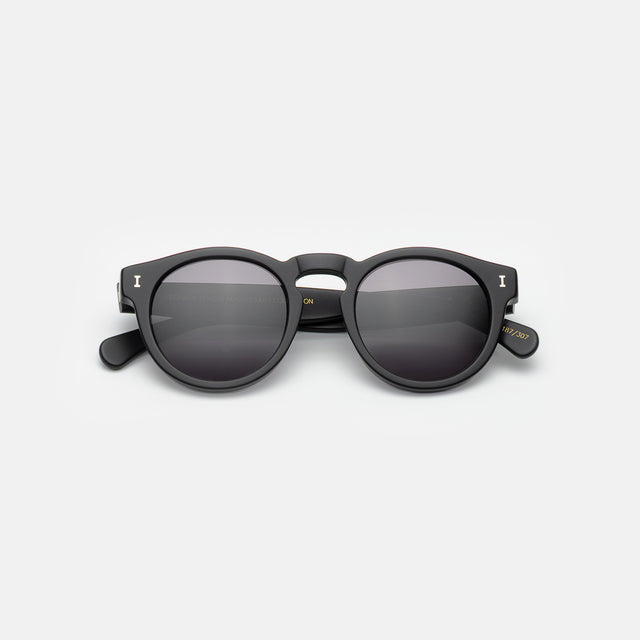 Leonard (15 Year Anniversary) Sunglasses side view in Matte Black / Grey