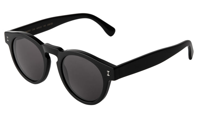 Leonard Sunglasses side view in Black / Grey