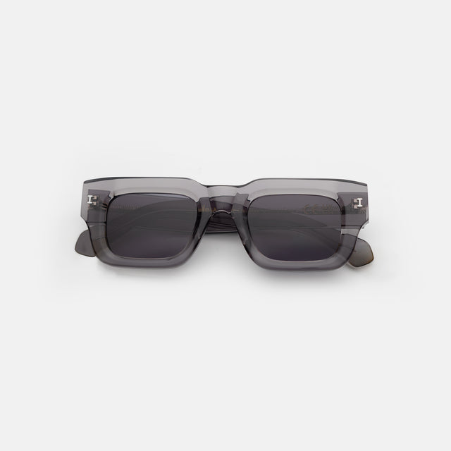 Lewis Sunglasses side view in Mercury / Grey Flat