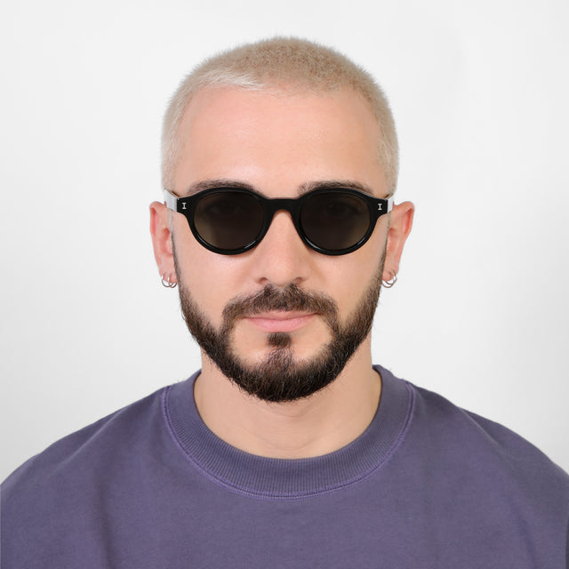 Model with platinum buzzcut wearing Medellin Sunglasses Black with Brown