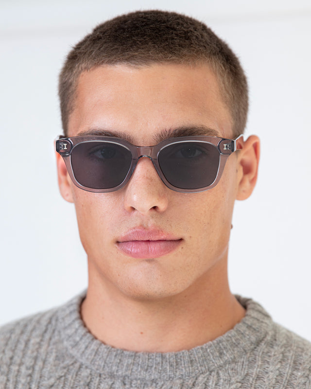Model with buzzcut wearing Melrose Sunglasses Mercury with Grey Flat