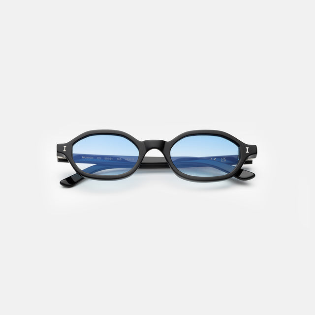 Munich Sunglasses side view in Black / Blue Flat Gradient See Through