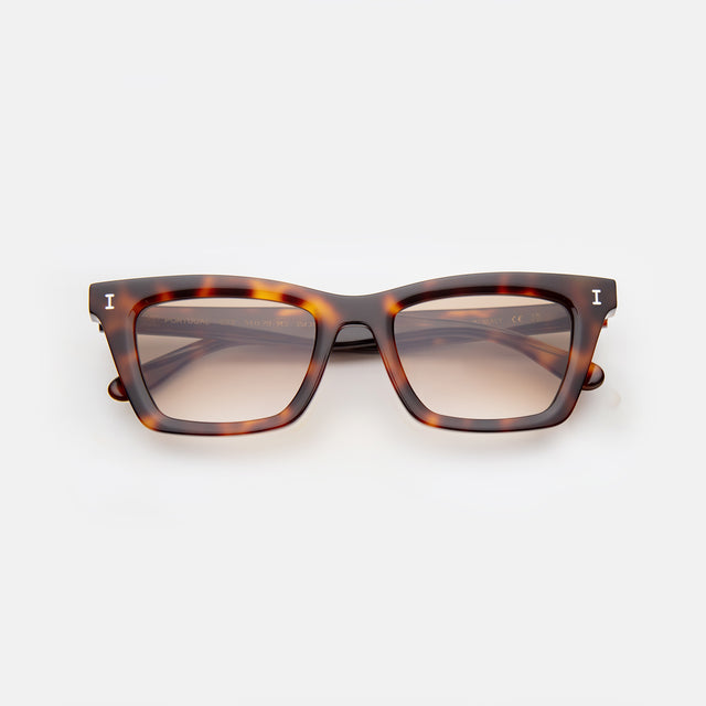 Portugal Sunglasses side view in Havana / Taupe Flat Gradient