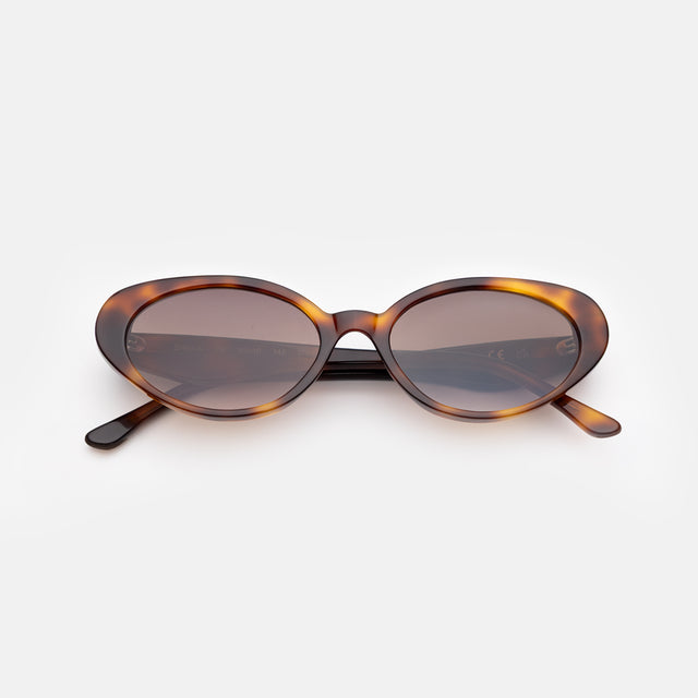 Sheila Sunglasses side view in Havana / Brown Flat Gradient