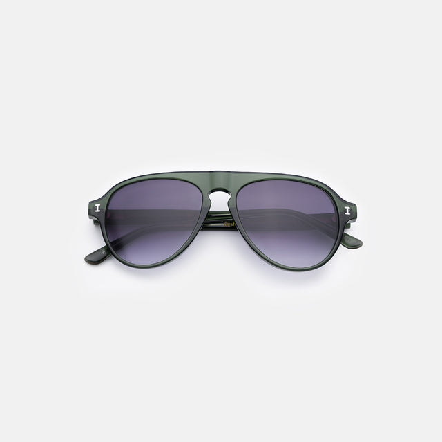 Vanderbilt Sunglasses side view in Pine / Grey Gradient