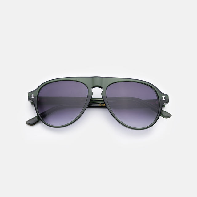 Vanderbilt Sunglasses side view in Pine / Grey Gradient