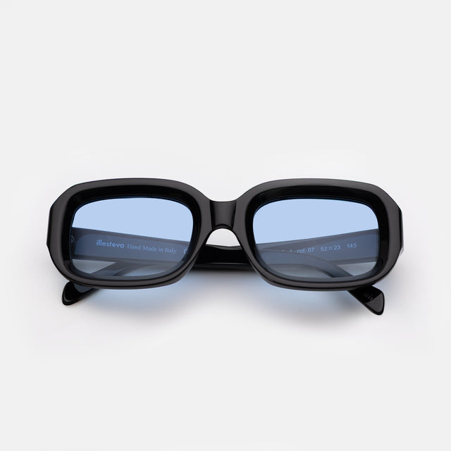 Vinyl Sunglasses side view in Black / Blue Gradient See Through