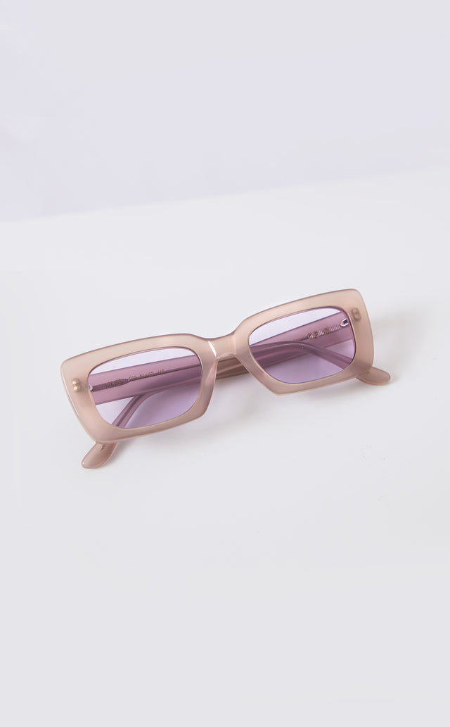 stylized image Wilson sunglasses in Thistle with Purple lenses