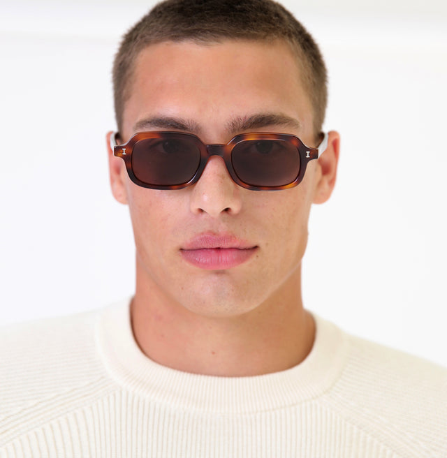 Model with buzzcut hair wearing Berlin Sunglasses Havana with Brown