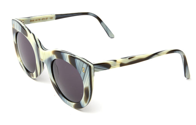 Boca Sunglasses side view in Horn / Grey