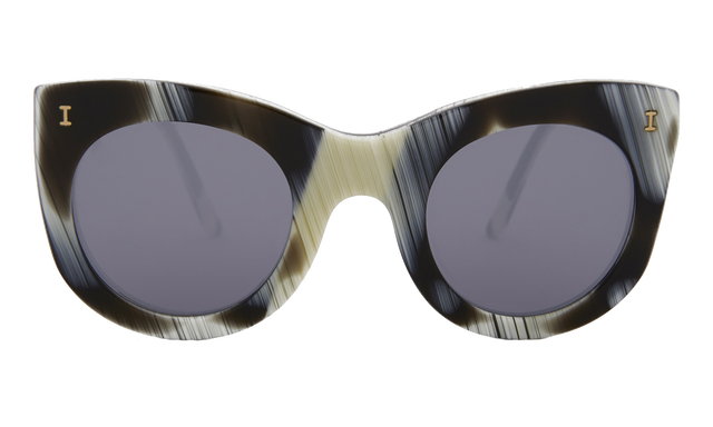 Boca Sunglasses Side Profile in Horn / Silver Flat Mirror