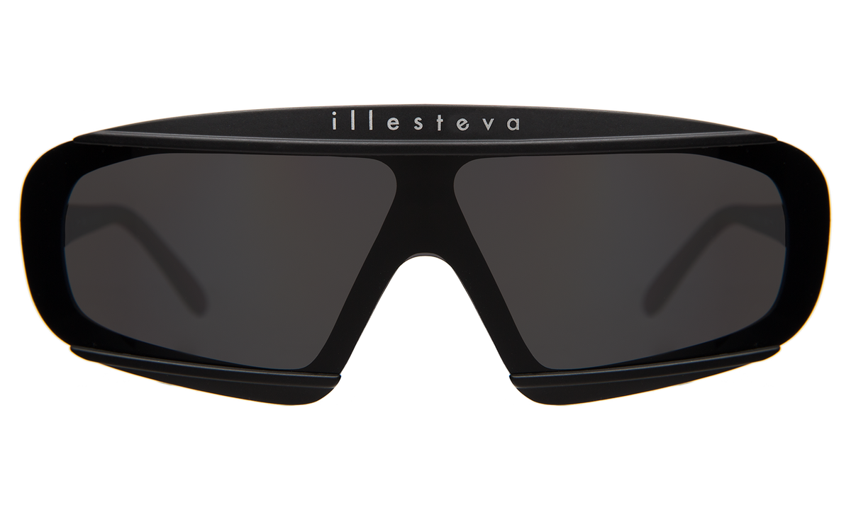 Courchevel Sunglasses in Matte Black with Grey lenses, front view